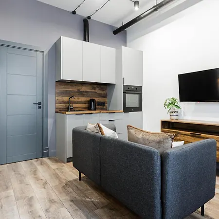 Urban Studio, Close To Everything *